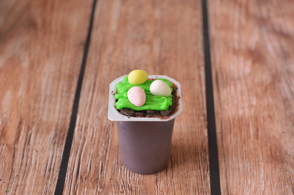 Looking for a cute, easy, and fun Easter dessert?! These Easter Egg Hunt Pudding Cups take minutes to assemble and only require 5 ingredients! 
