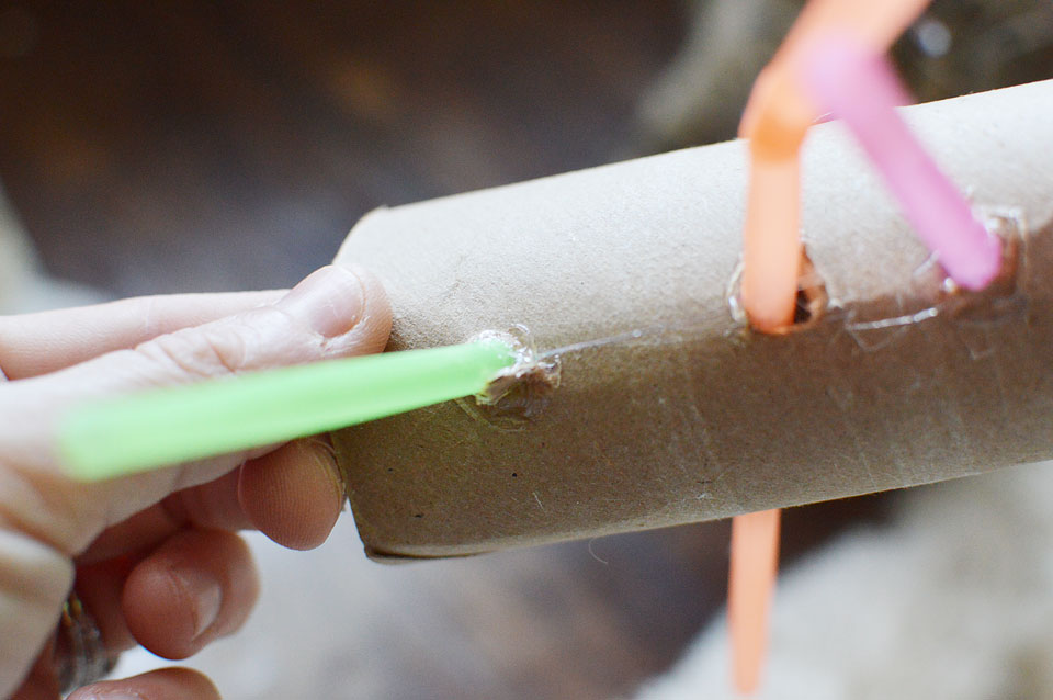 Life and style blogger, The Samantha Show, brings you this easy DIY cat toys tutorial using empty paper towel and toilet paper rolls.