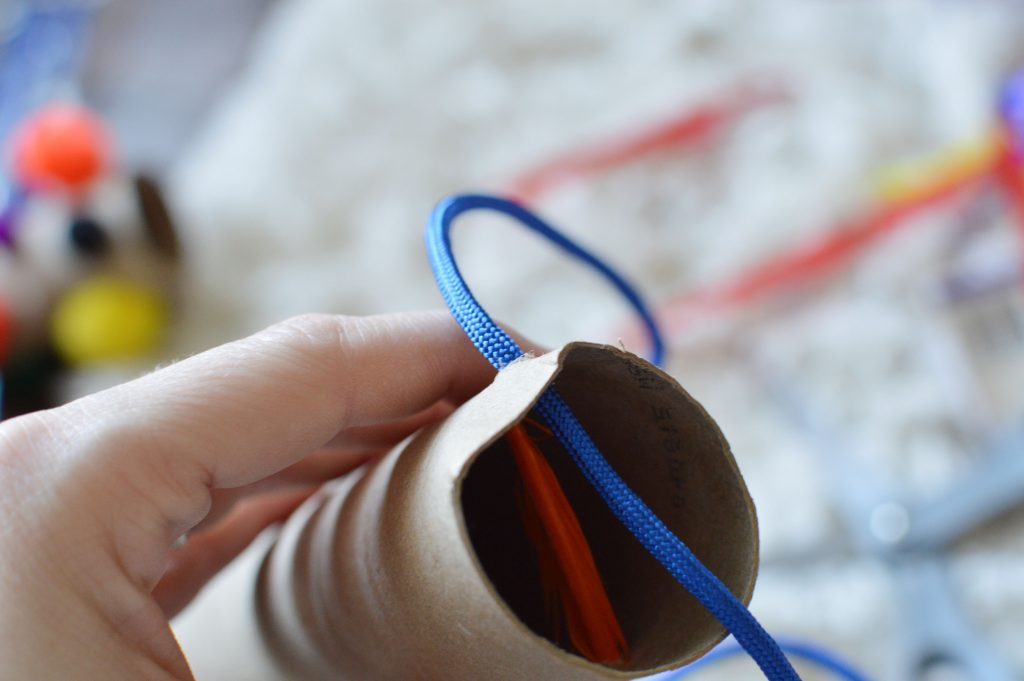 Life and style blogger, The Samantha Show, brings you this easy DIY cat toys tutorial using empty paper towel and toilet paper rolls.