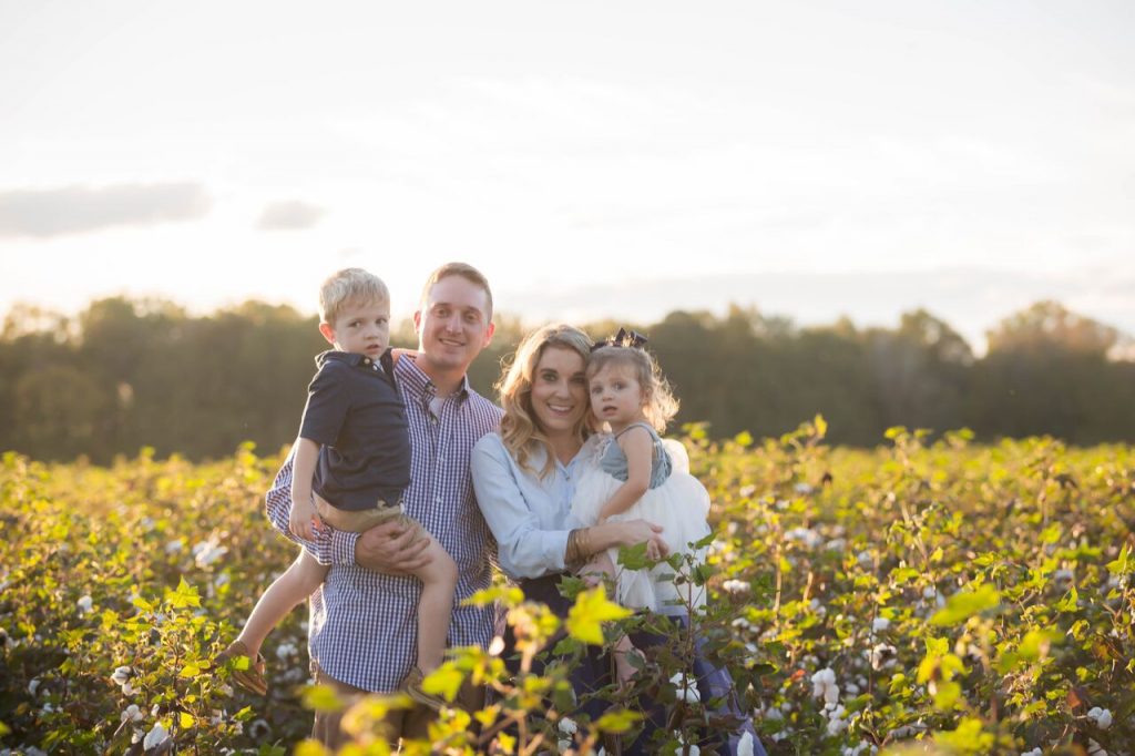 Fall family photos in a navy and white color palette-The Samantha Show