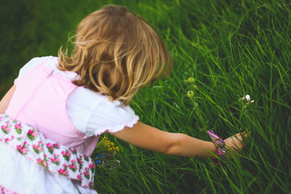 people-flowers-summer-girl