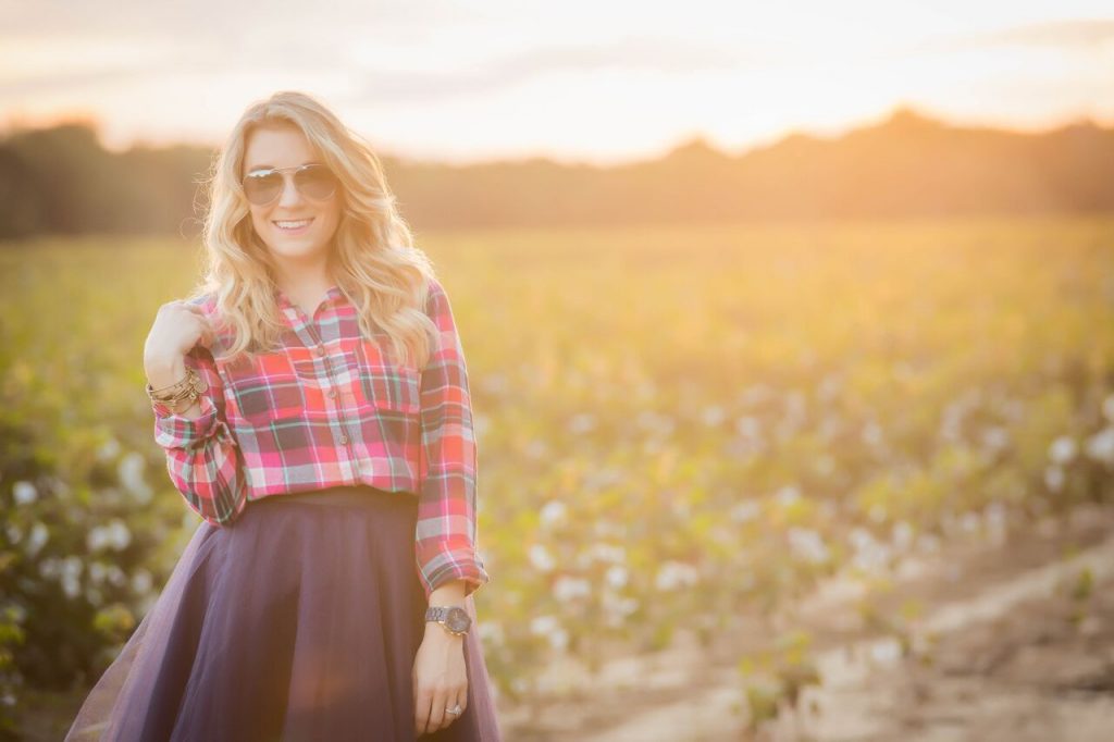 Photo shoot in tulle skirt and flannel, family photos- The Samantha Show