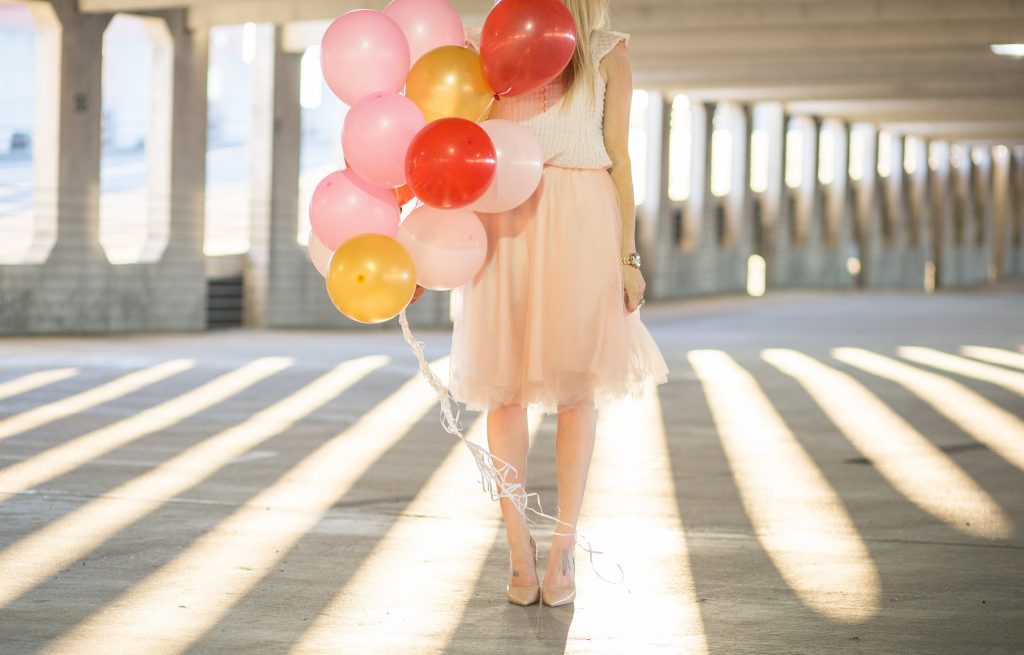 Valentine's Day Photoshoot with balloons. 