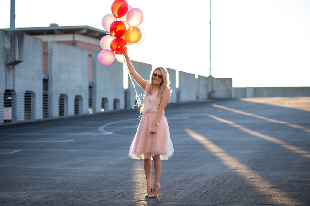 Valentine's Day Photoshoot with balloons. 