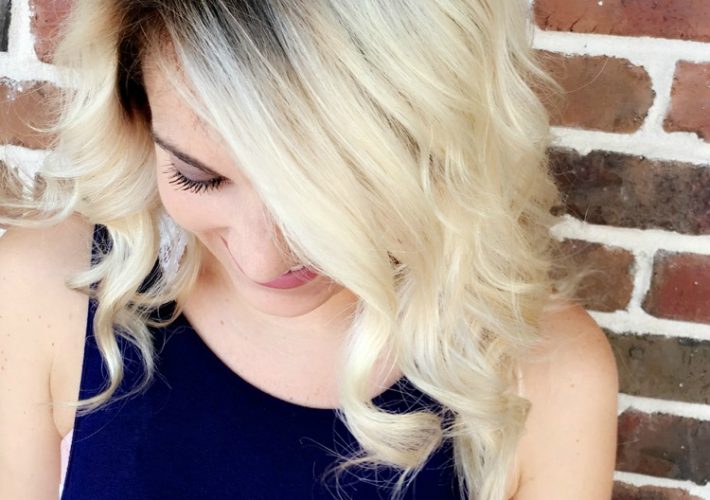 Looking for the perfect hairstyle to transition from summer to fall? Shadow roots are the perfect way to add some darker color to your blonde and give you perfect fall locks.