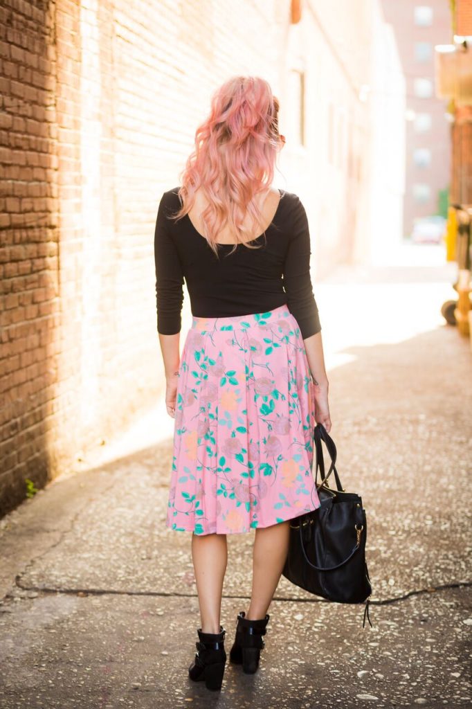 What's up Wednesday; rockin' a LuLaRoe Madison with a body suit and choker for a trendy spin on a classic skirt. 