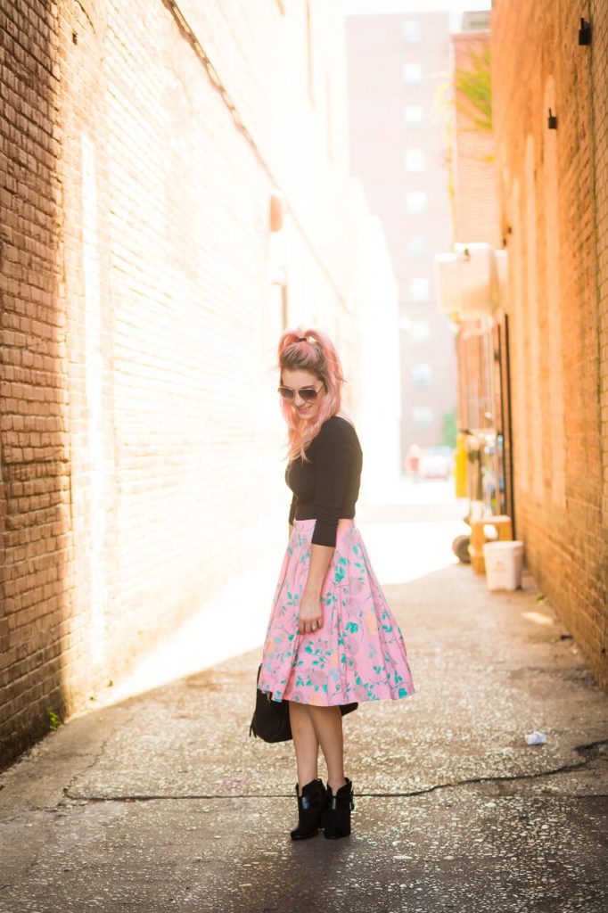 What's up Wednesday; rockin' a LuLaRoe Madison with a body suit and choker for a trendy spin on a classic skirt. 