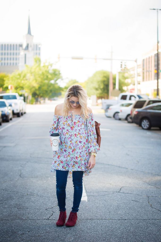 Fall florals are all the rage right now. Life and style blogger, The Samantha Show is sharing a few different ways to work them into your fall wardrobe.