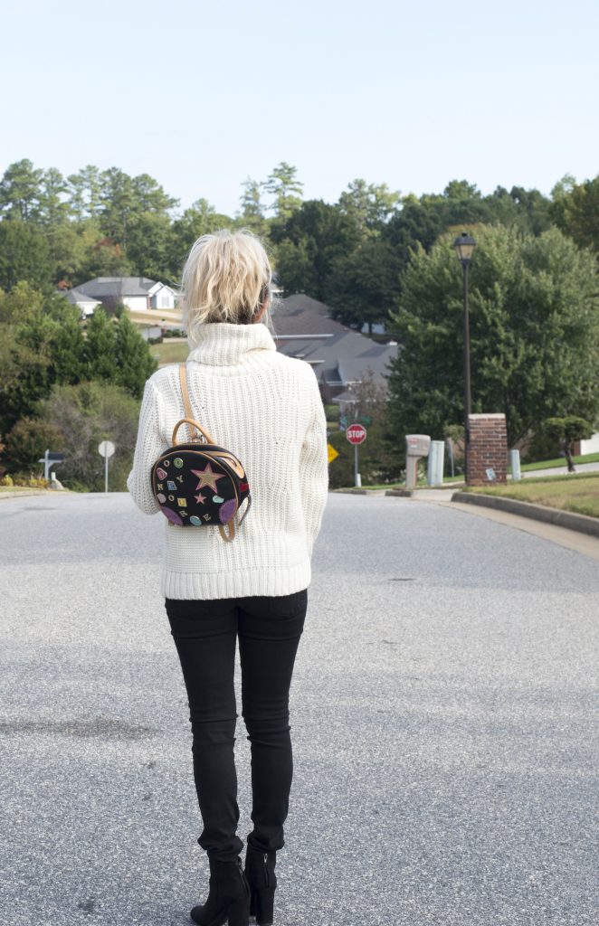 Fall style with thredUP; why pay full price when you can get a whole new wardrobe at a steal?! #secondhandfirst 