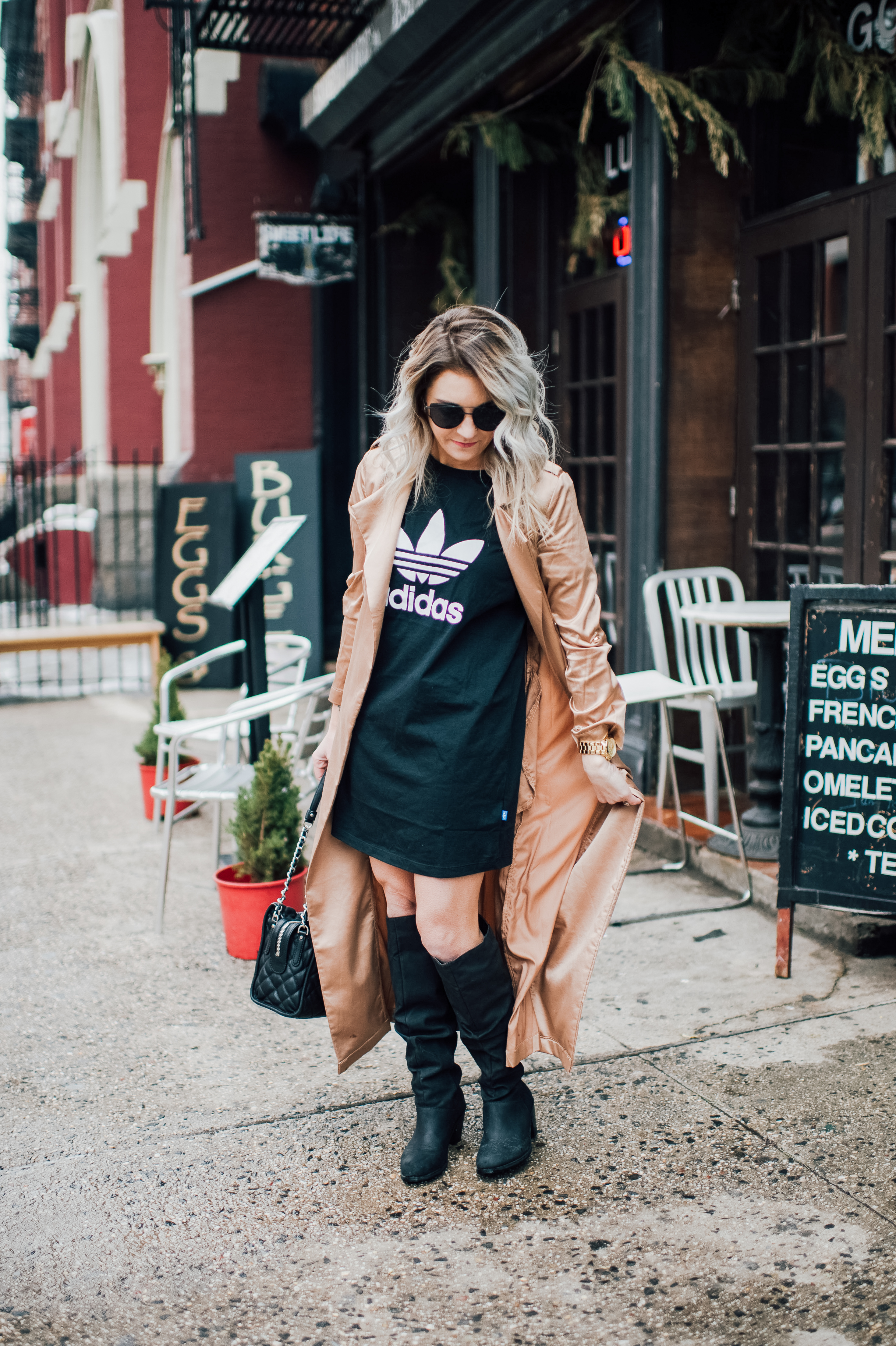 Life and style blogger, The Samantha Show, shares how to style a t-shirt dress. A t-shirt dress is an easy style to dress up or dress down.