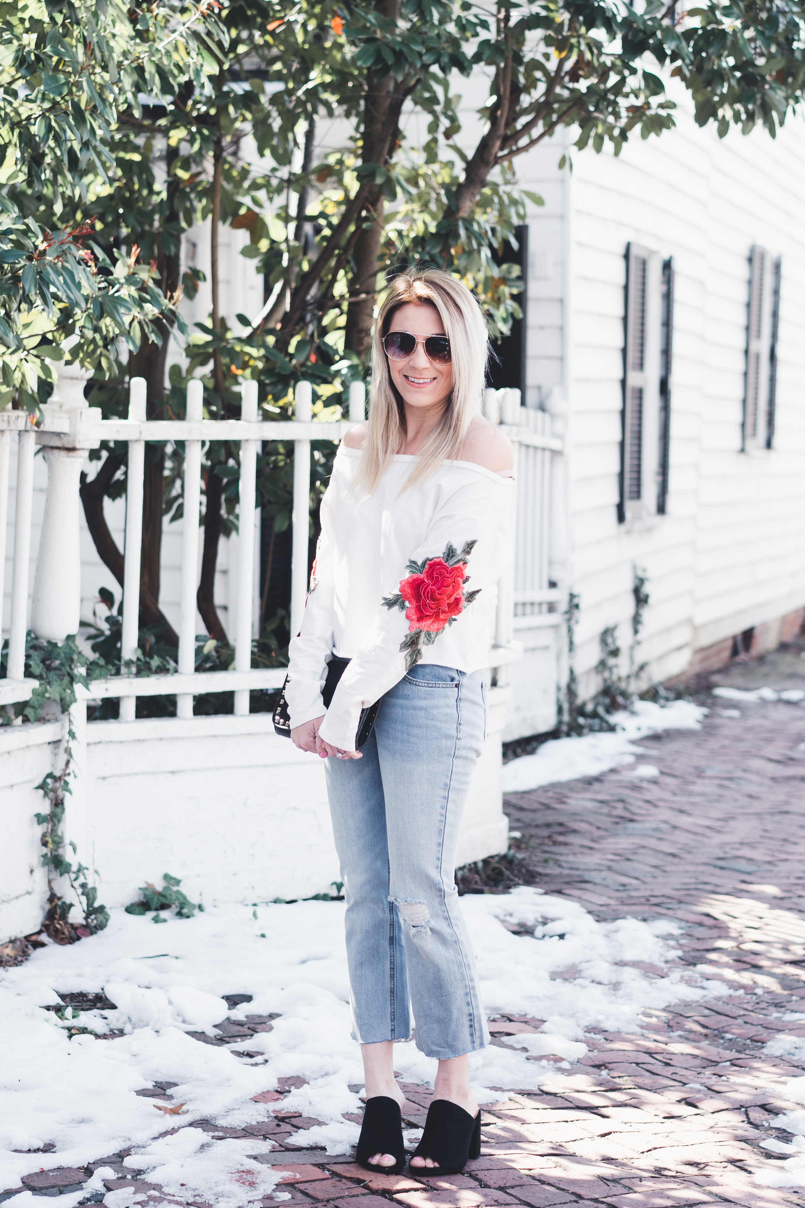 How to wear cropped flare jeans for spring