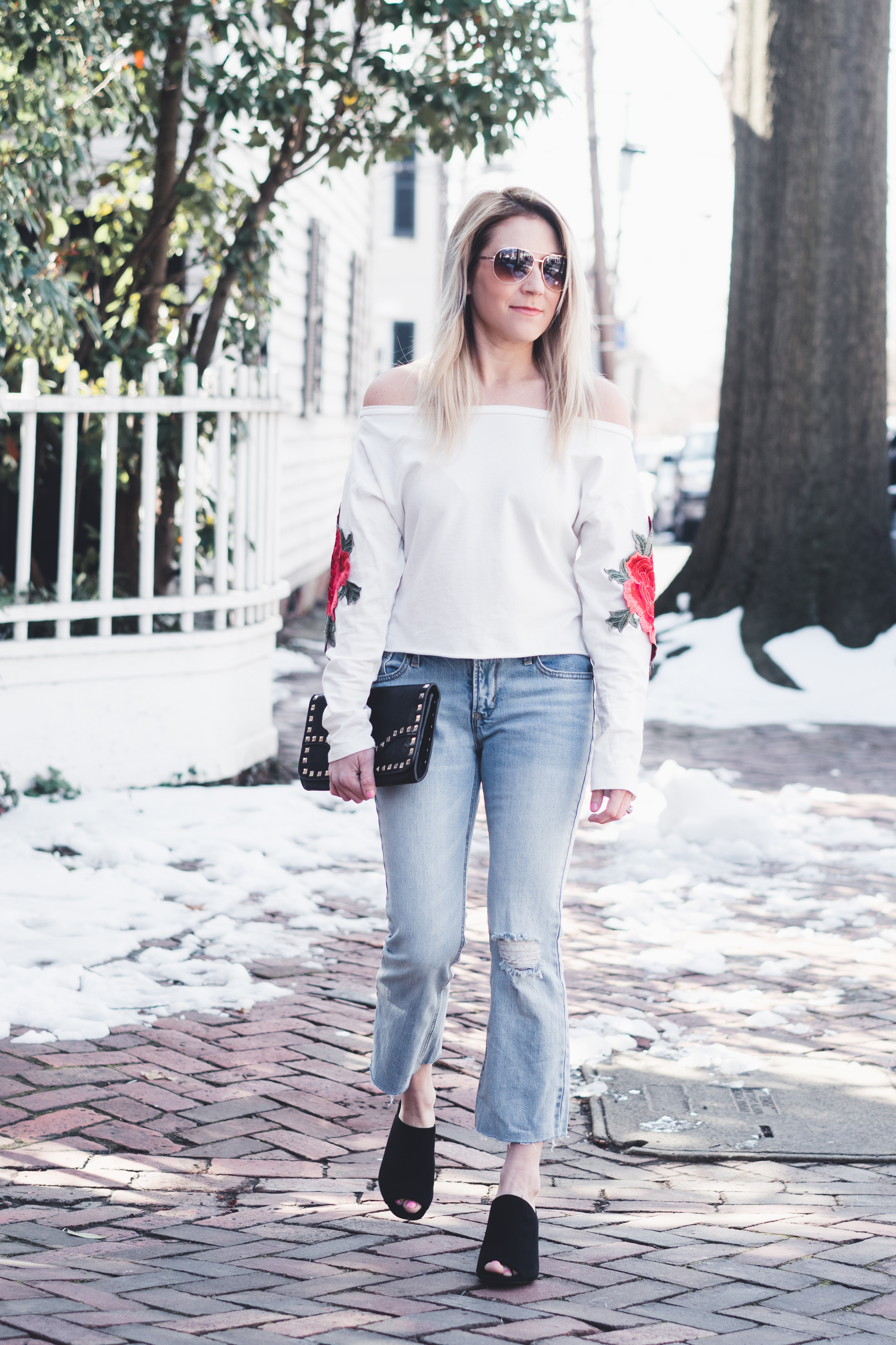 How to wear cropped flare jeans for spring