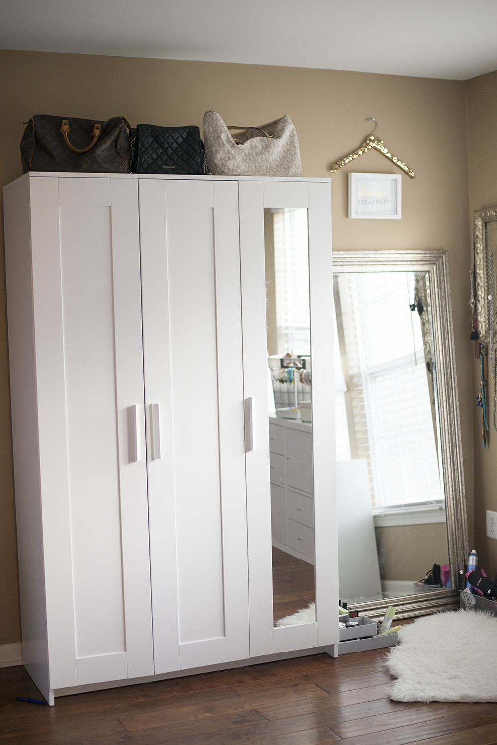 Life and style blogger, The Samantha Show is sharing her favorite IKEA hacks for a DIY closet room on a budget. A space all of your own!