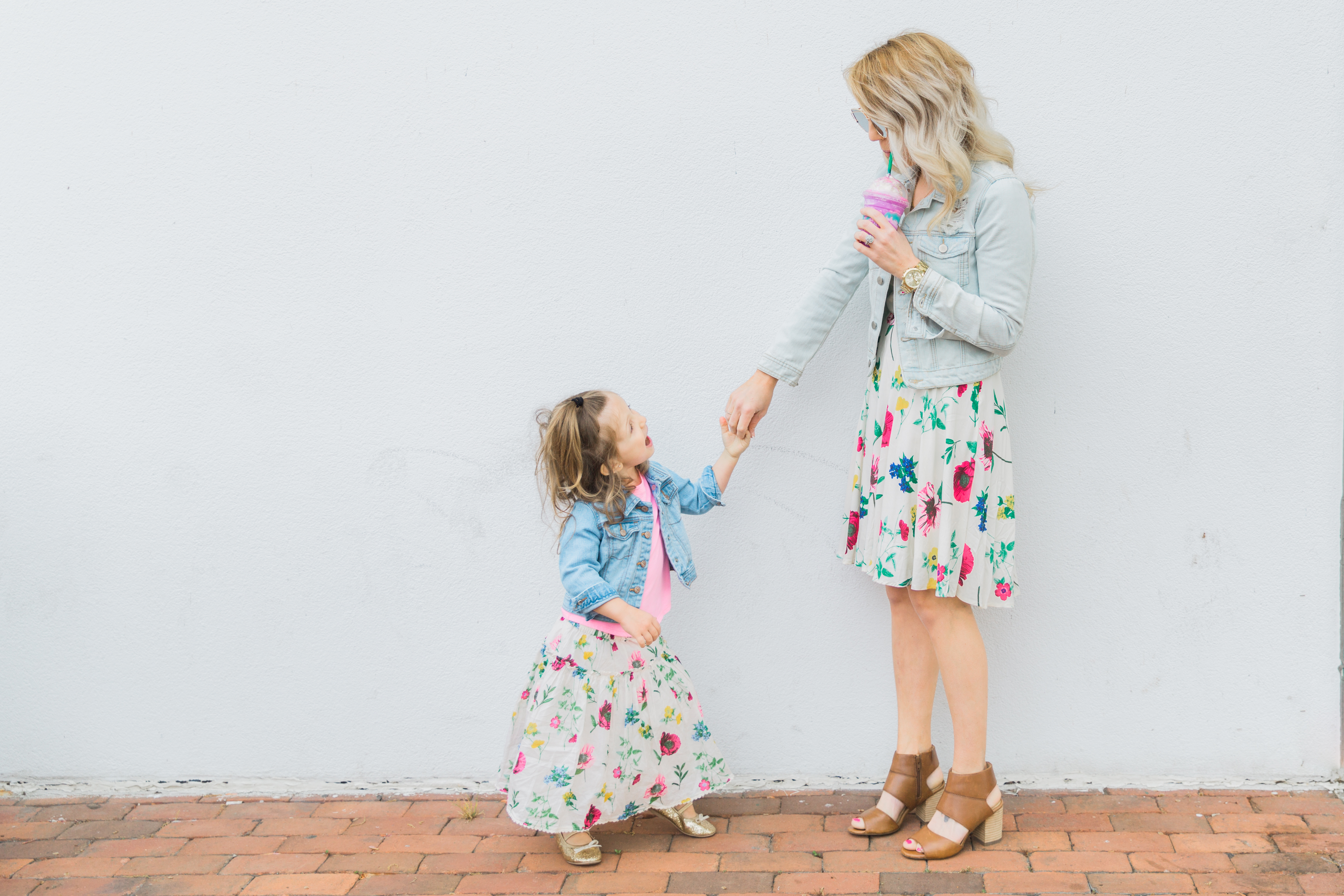 Mommy and Me Style featuring coordinating floral outfits from Old Navy. Plus the importance of spending one-on-one time with each kid. 