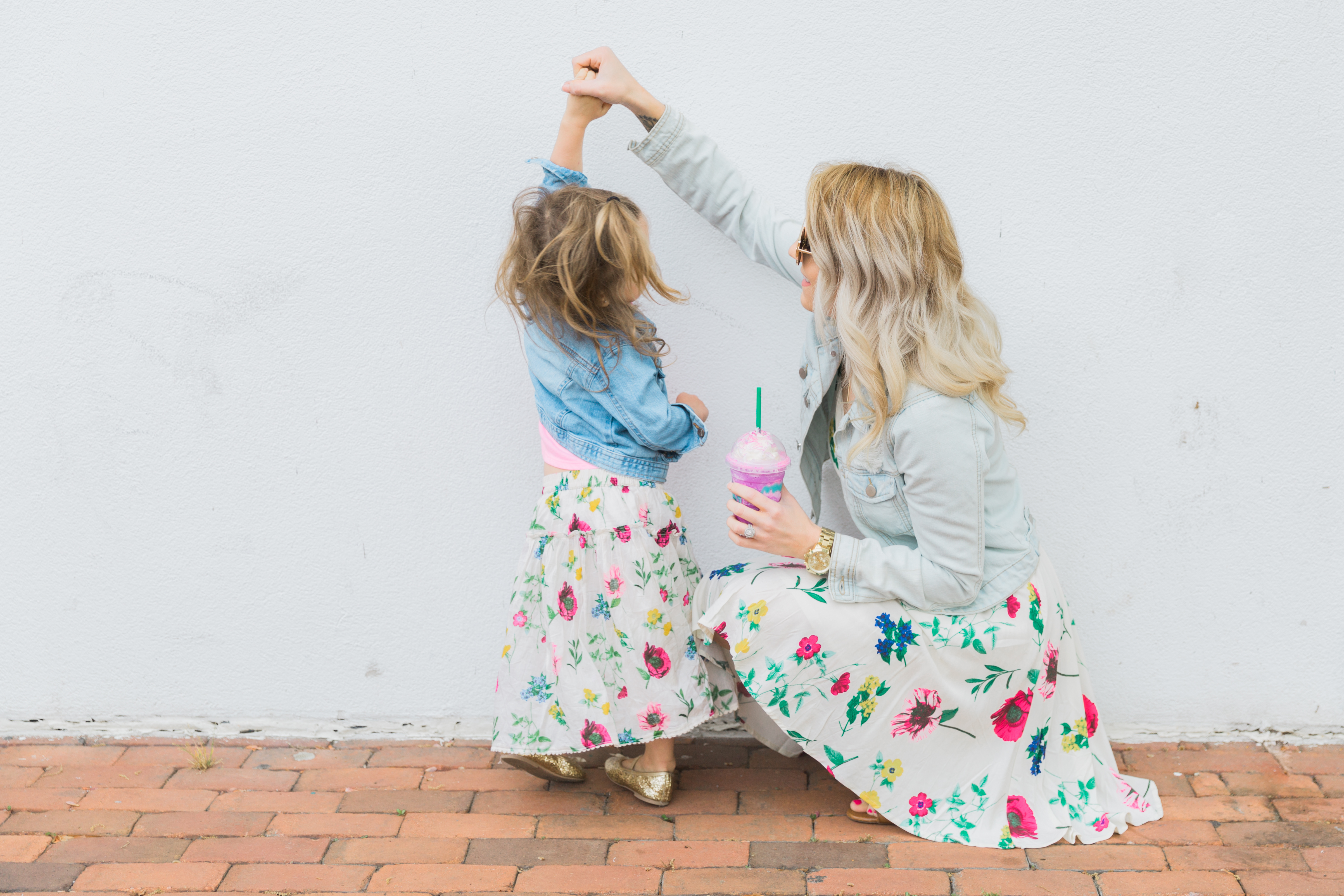 Mommy and Me Style featuring coordinating floral outfits from Old Navy. Plus the importance of spending one-on-one time with each kid. 