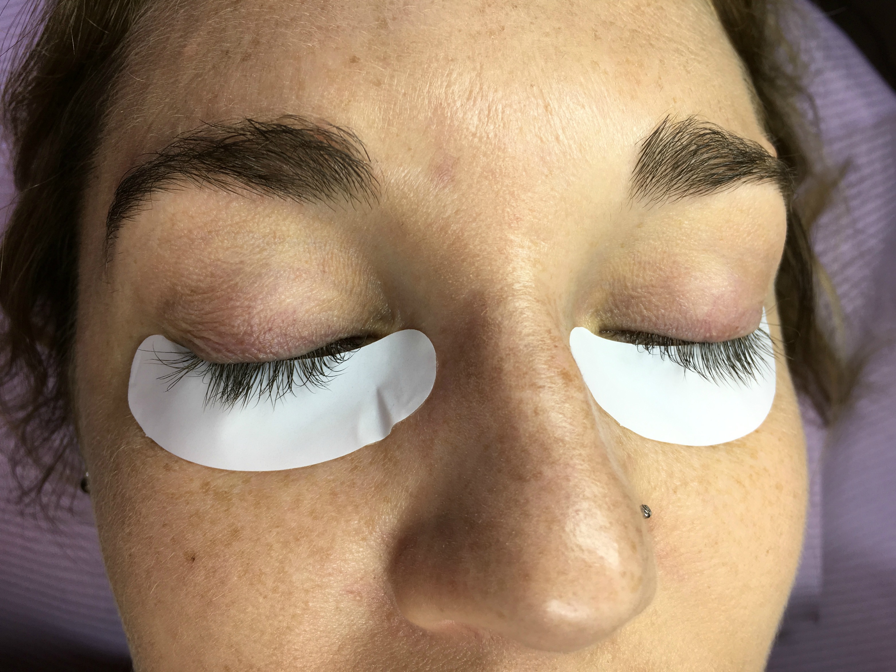 Have you been on the fence about a lash lift and tint? Life and style blogger, The Samantha Show, shares her experience with a lash lift and tint. 