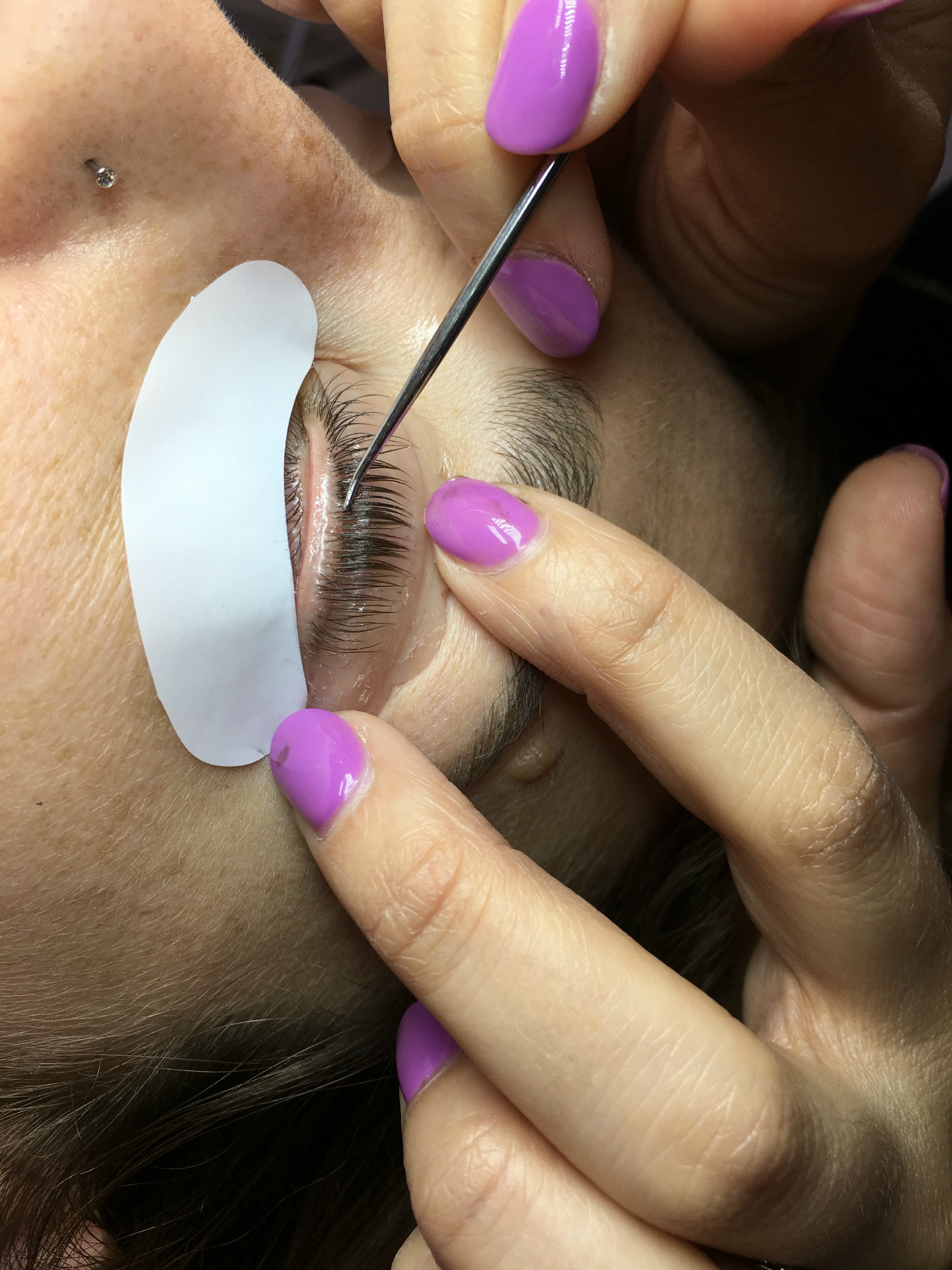 Have you been on the fence about a lash lift and tint? Life and style blogger, The Samantha Show, shares her experience with a lash lift and tint. 