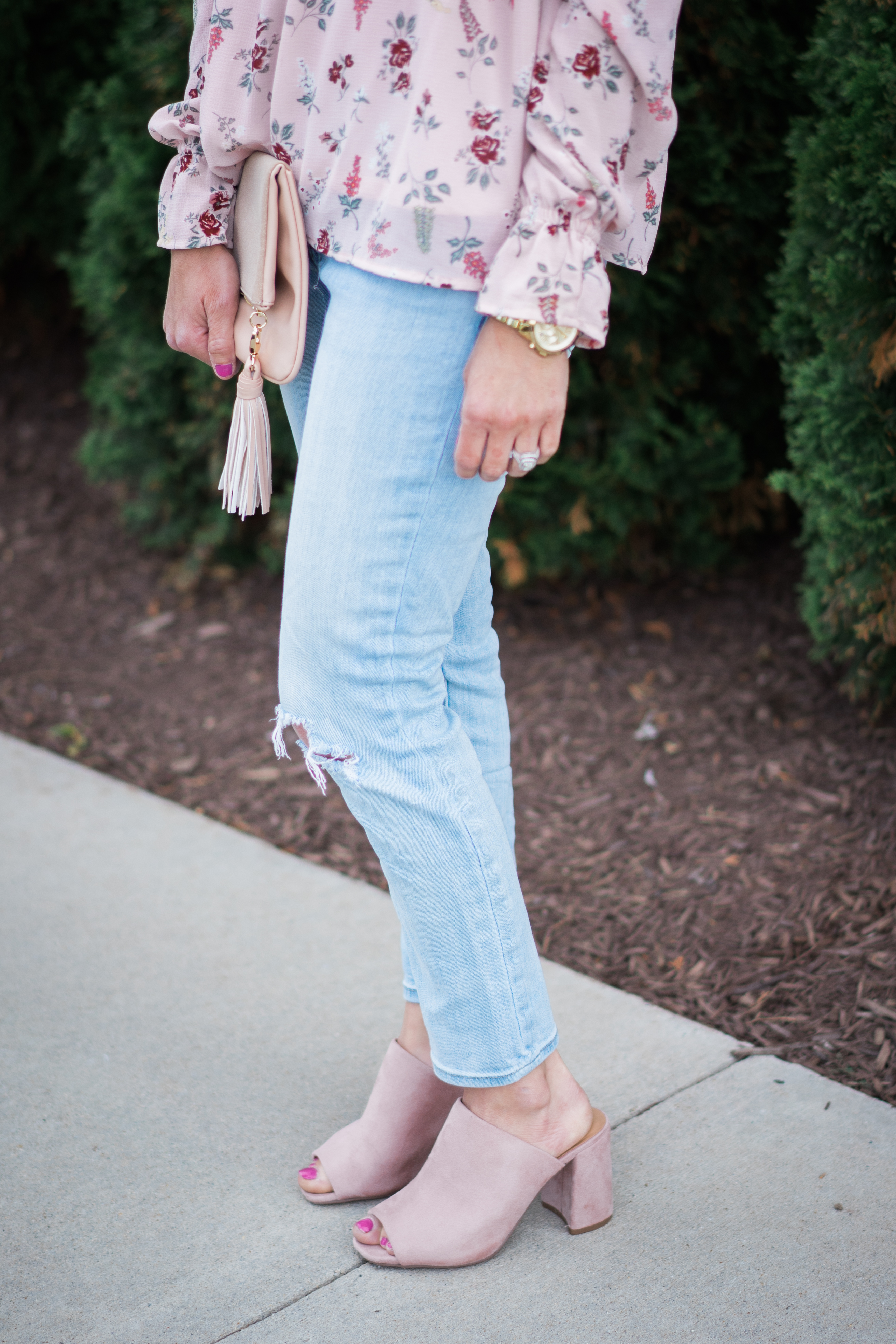 Blush florals are perfect for spring or summer. Feminine, dainty, and perfect for those warm summer days and nights. 