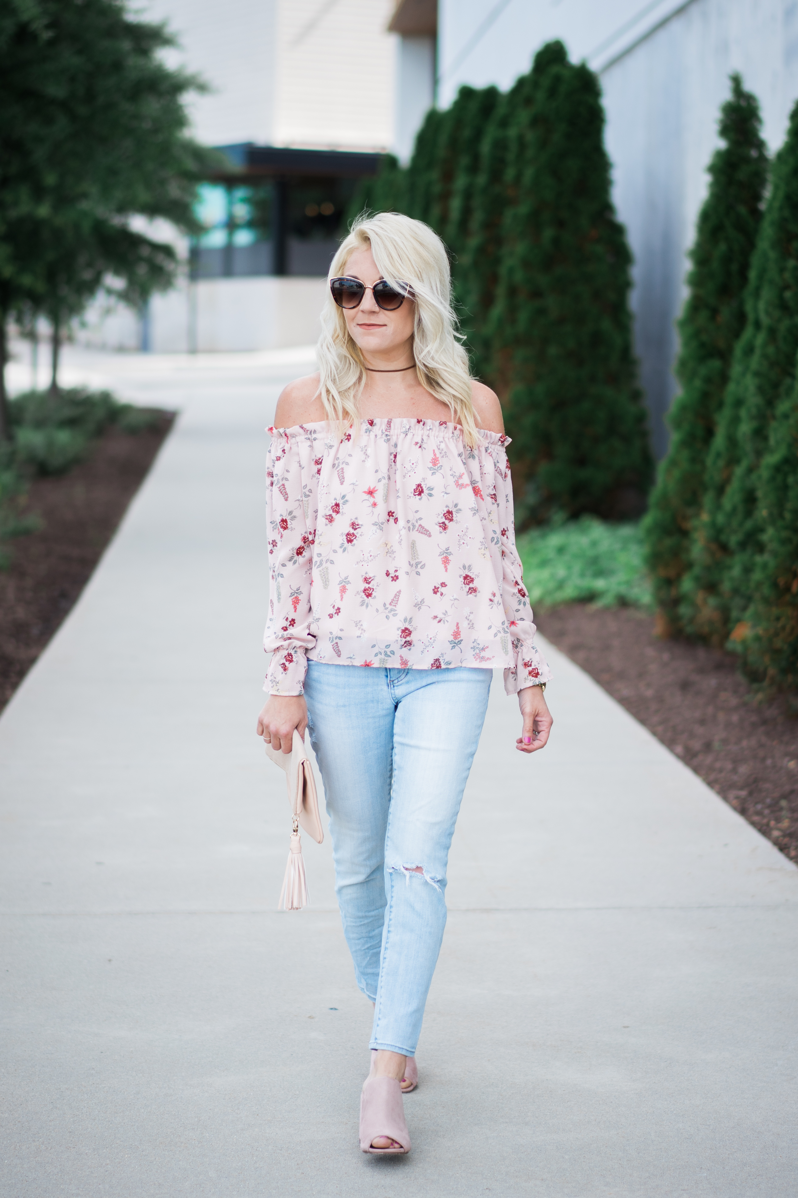 Blush florals are perfect for spring or summer. Feminine, dainty, and perfect for those warm summer days and nights. 