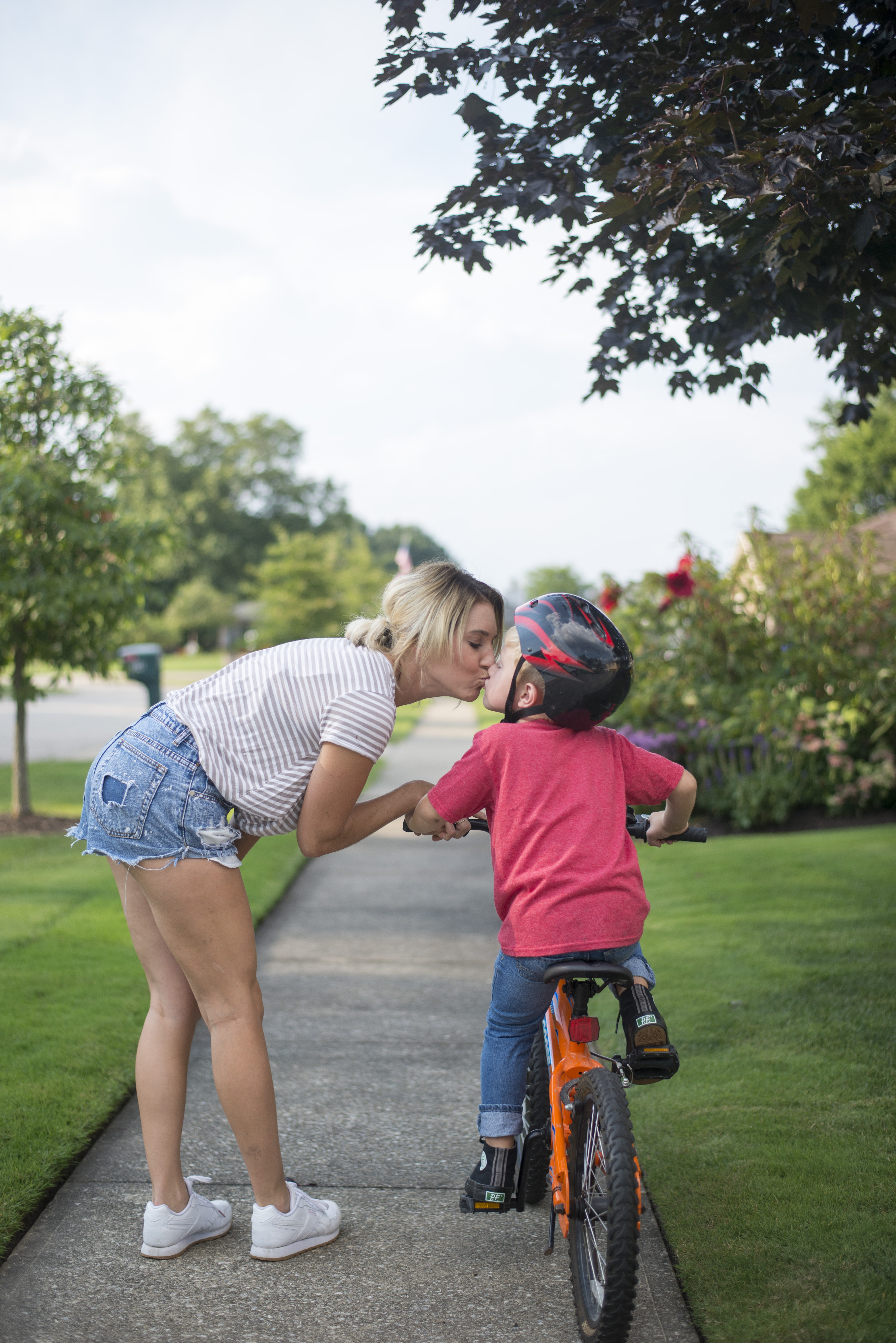 Life and style blogger, The Samantha Show, shares why Mommy and son dates are a must. It gives them that one-on-one attention they want and need!