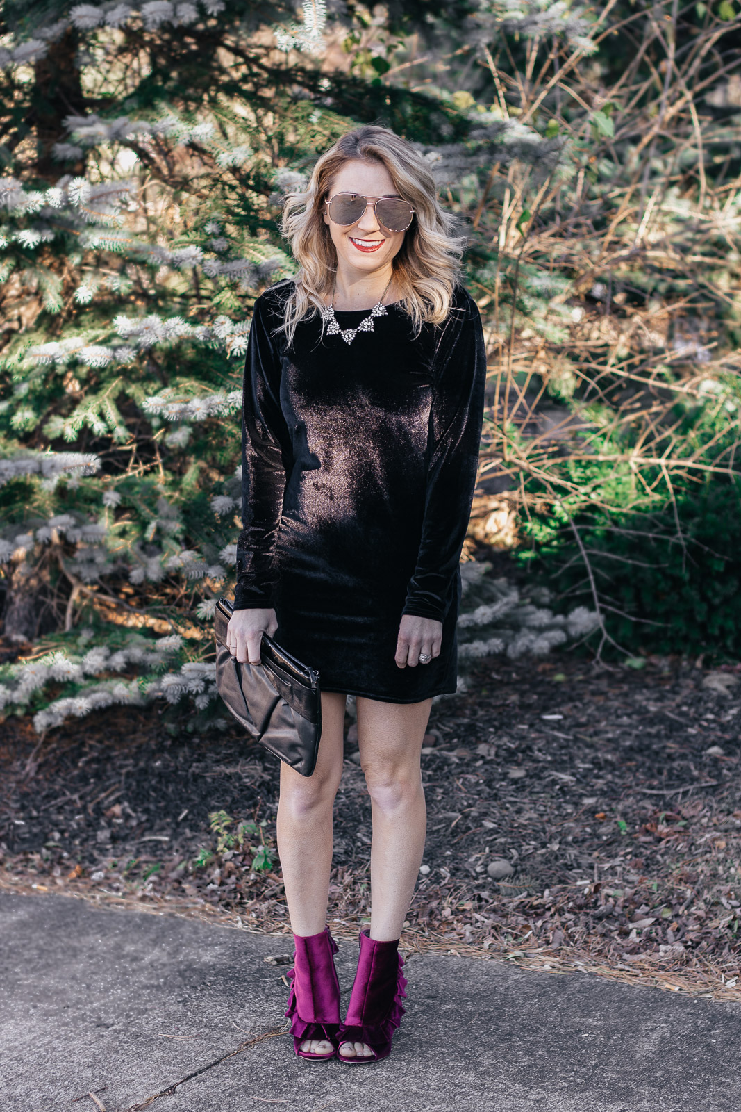 Simple and chic black velvet dress for the holidays. 