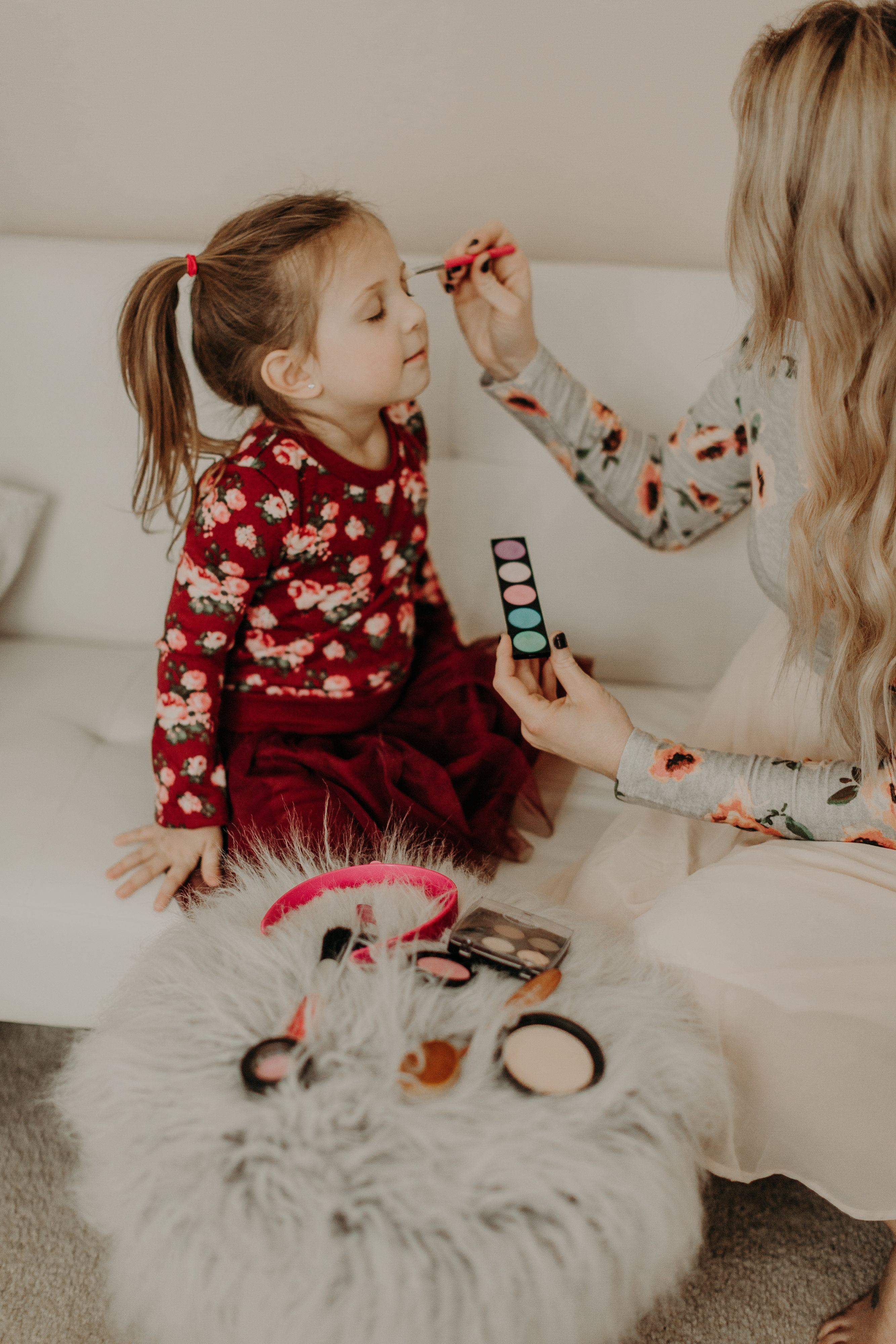 Valentine's Day activities to do with your kids; pretend makeup! 
