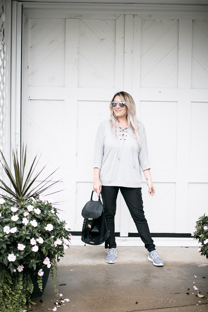 Styling athleisure wear + 6 different outfit ideas - The Samantha