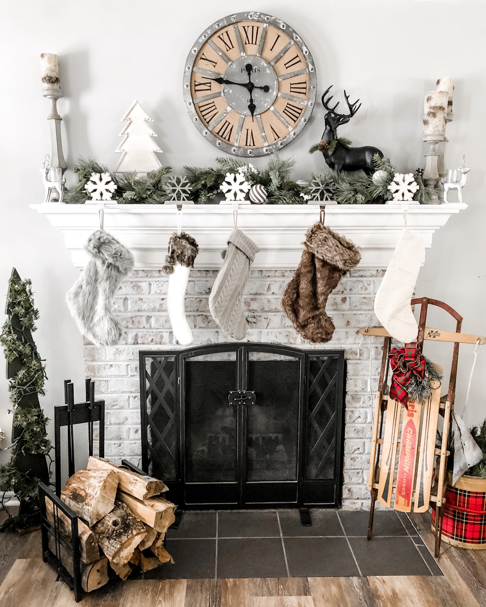 farmhouse fireplace christmas decor